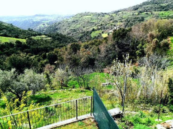 Ferula Romantica Mansarda Tra Fiumi E Montagne Sardegna Seulo Bagian luar foto